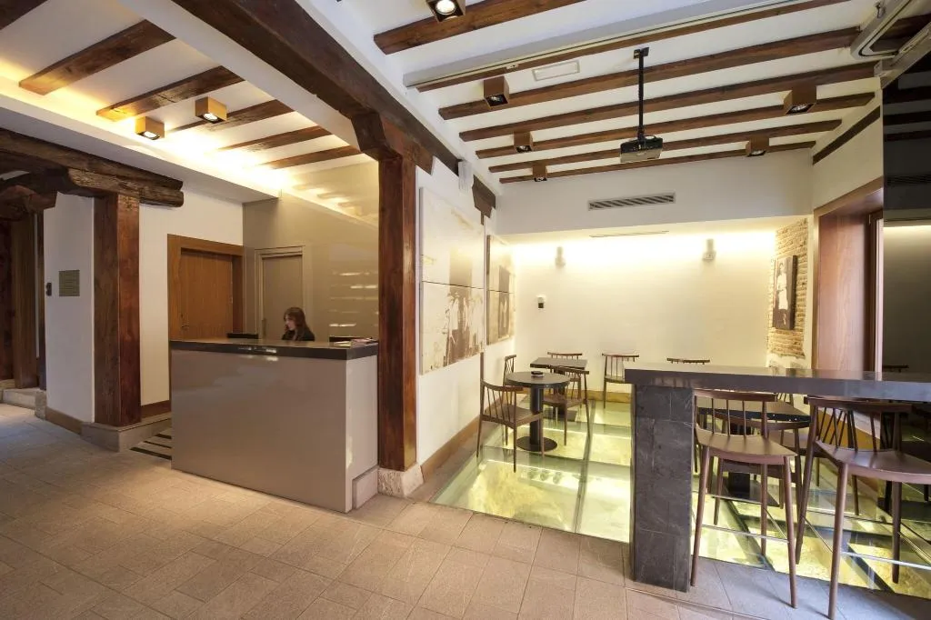 Lobby, Posada Del Leon De Oro, Madrid