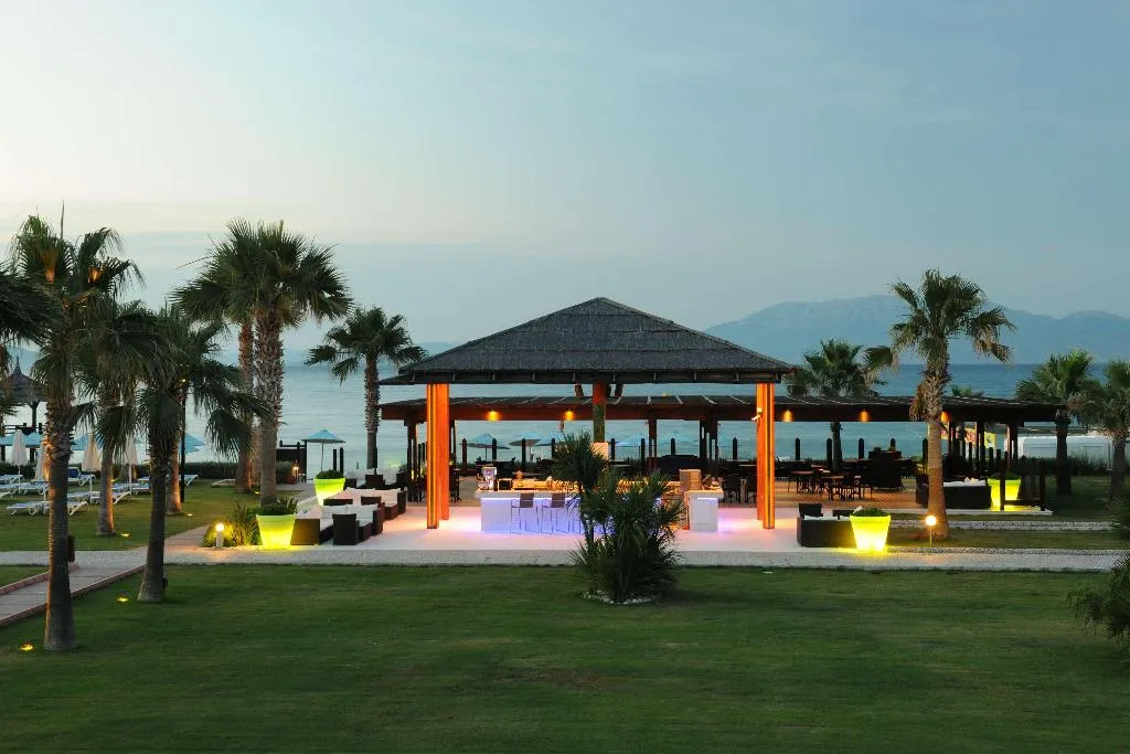 Bar, Radisson Blu Resort & SPA Cesme, Izmir