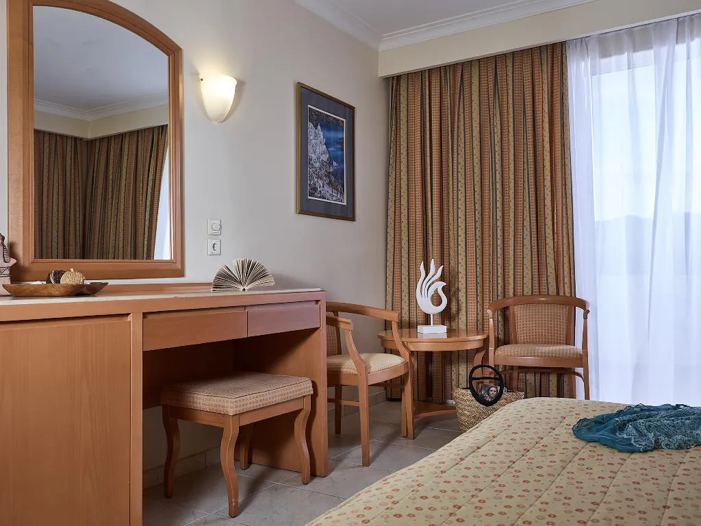 BUNGALOW SUPERIOR POOL VIEW Room, Pilot Beach Resort, Crete