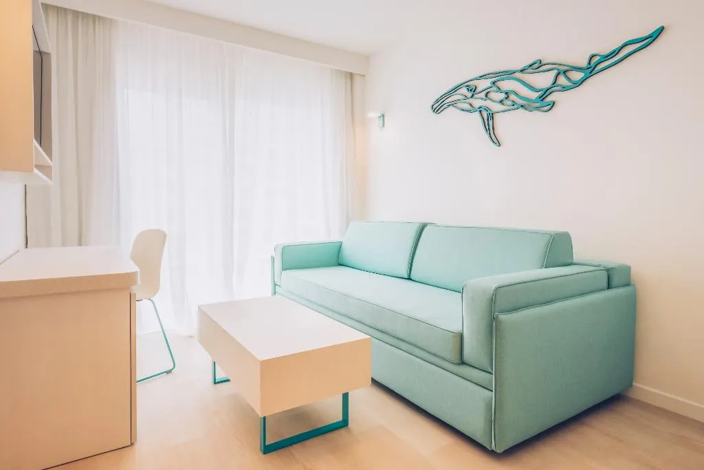 FAMILY ROOM STANDARD Room, Iberostar Waves Alcudia Park, Majorca