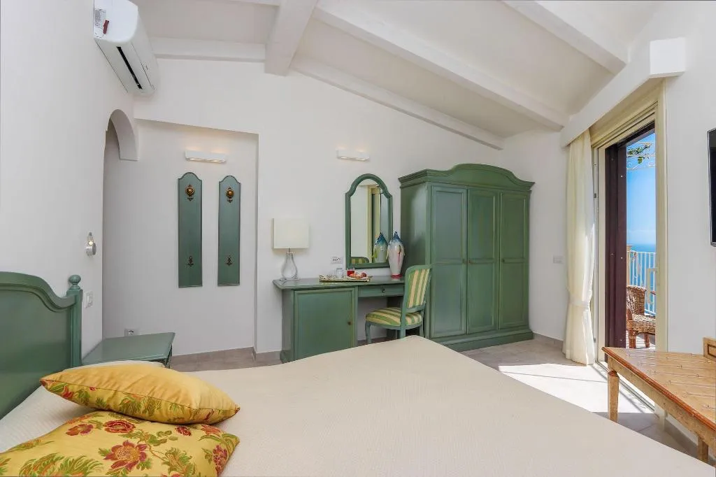 Room, Al Pesce d'Oro, Naples