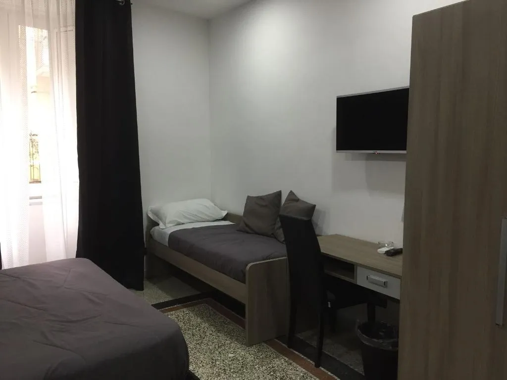 TRIPLE STANDARD Room, MB95 - Mezzocannone Luxurious Bed&Breakfast, Naples