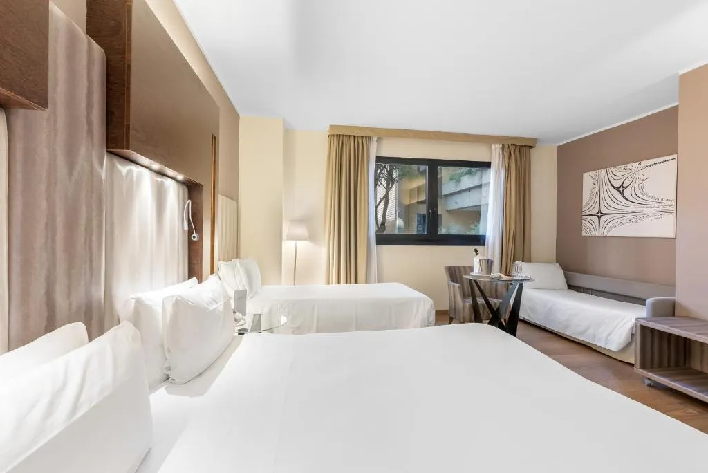 QUADRUPLE SUPERIOR Room, Art Hotel Navigli, Milan