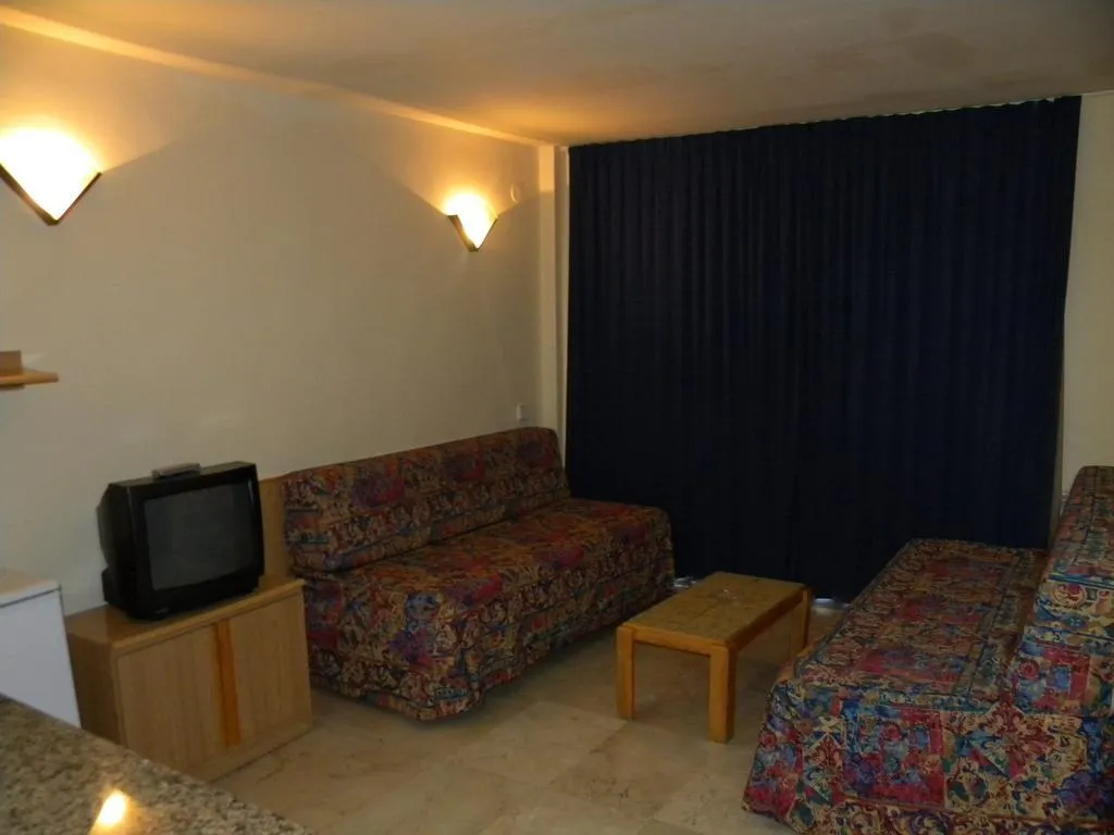 APARTMENT CAPACITY 4 Room, Varadero Arysal, Costa Dorada