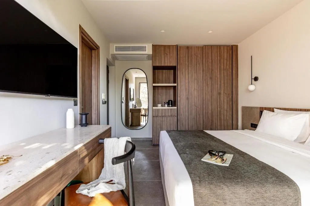Room, Elios Hill - Sun Kissed Happiness, Crete