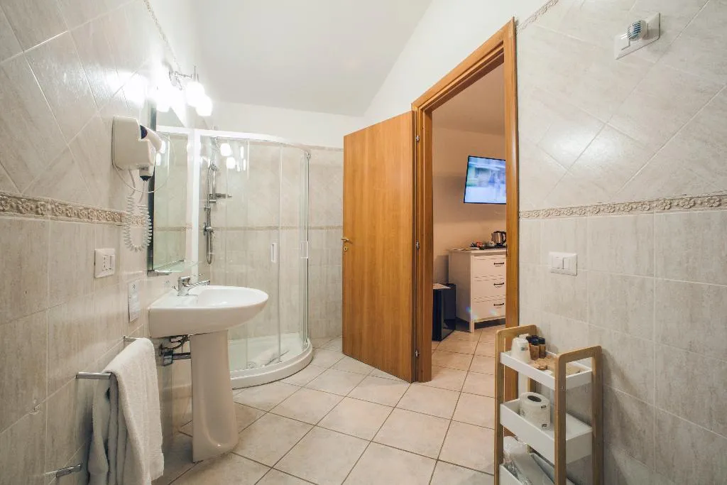 DOUBLE CLASSIC SEA VIEW Room, New Barcavela Hotel, Cagliari