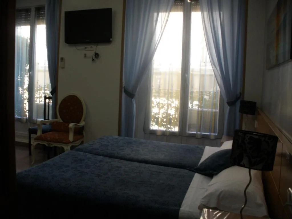 Room, Hostal Del Pez Azul, Madrid