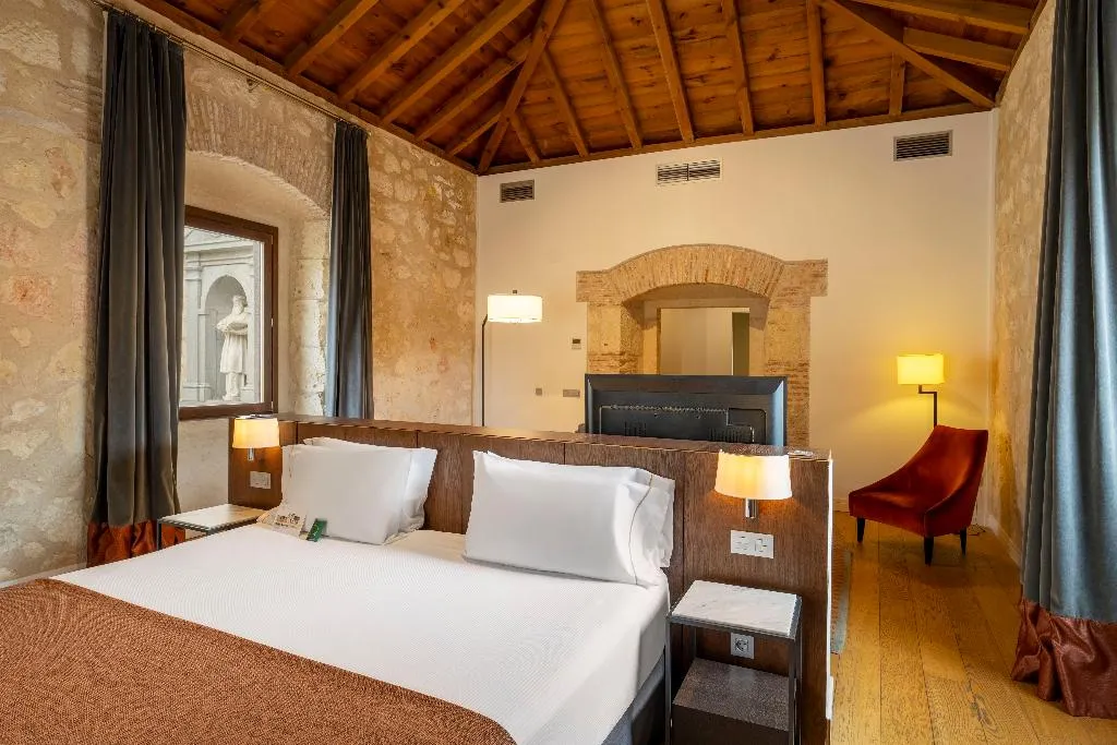 JUNIOR SUITE STANDARD Room, Áurea Convento Capuchinos by Eurostars Hotel, Madrid