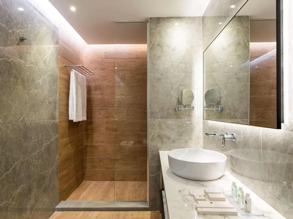 DOUBLE DELUXE WITH VIEWS Room, Movenpick Hotel Lalez Durres, Durres