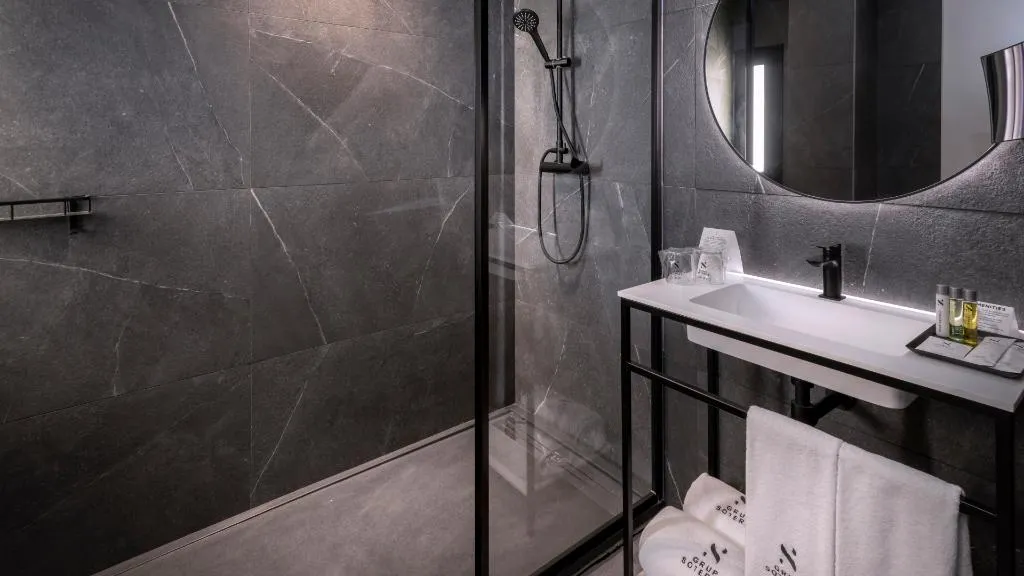 DOUBLE SINGLE USE EXECUTIVE SEA VIEW Room, Bel Air Hotel, Barcelona