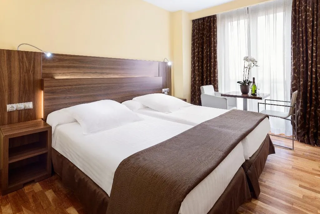 Double or Twin STANDARD Room, Exe Doña Carlota, Madrid