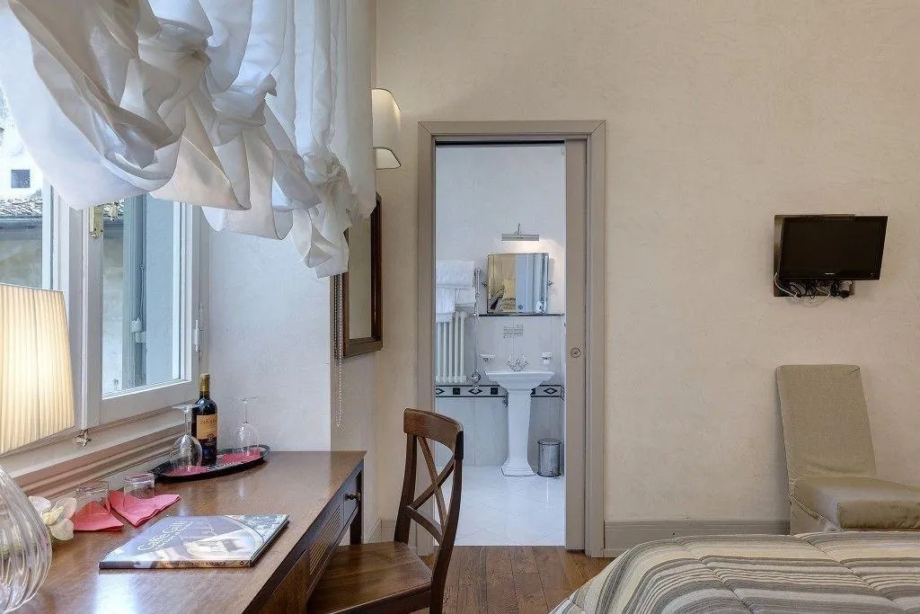 Room, Il Salotto Di Firenze, Florence