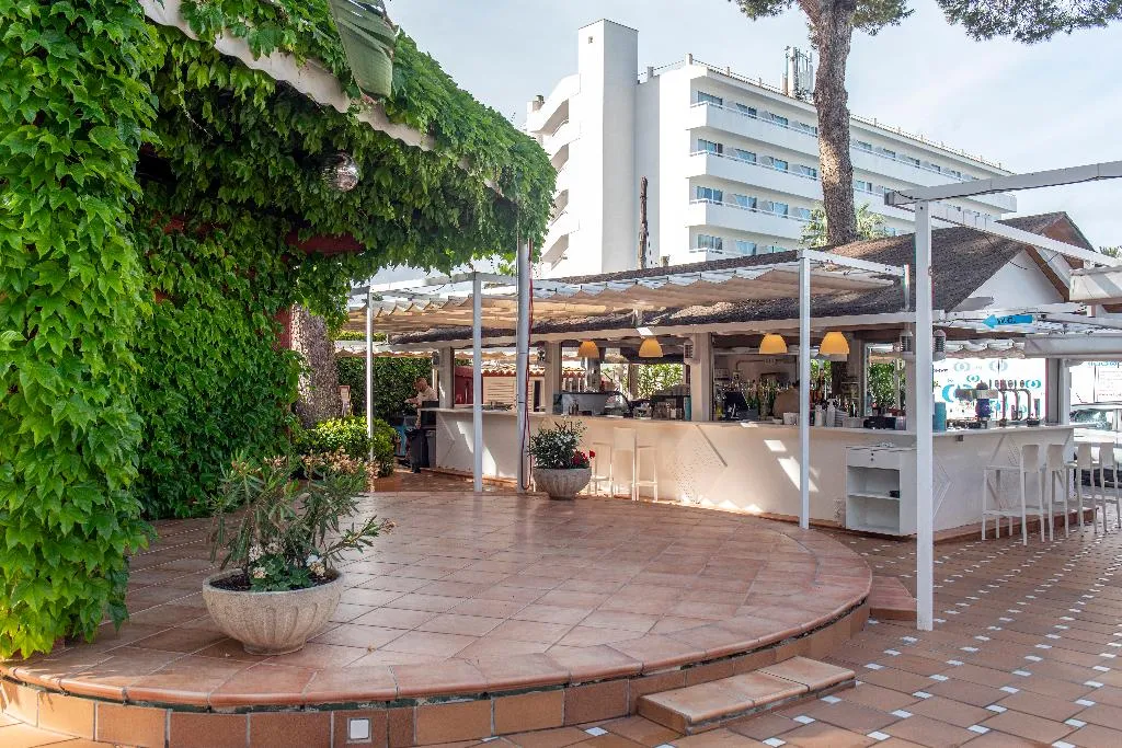 Terrace, Obelisco, Majorca
