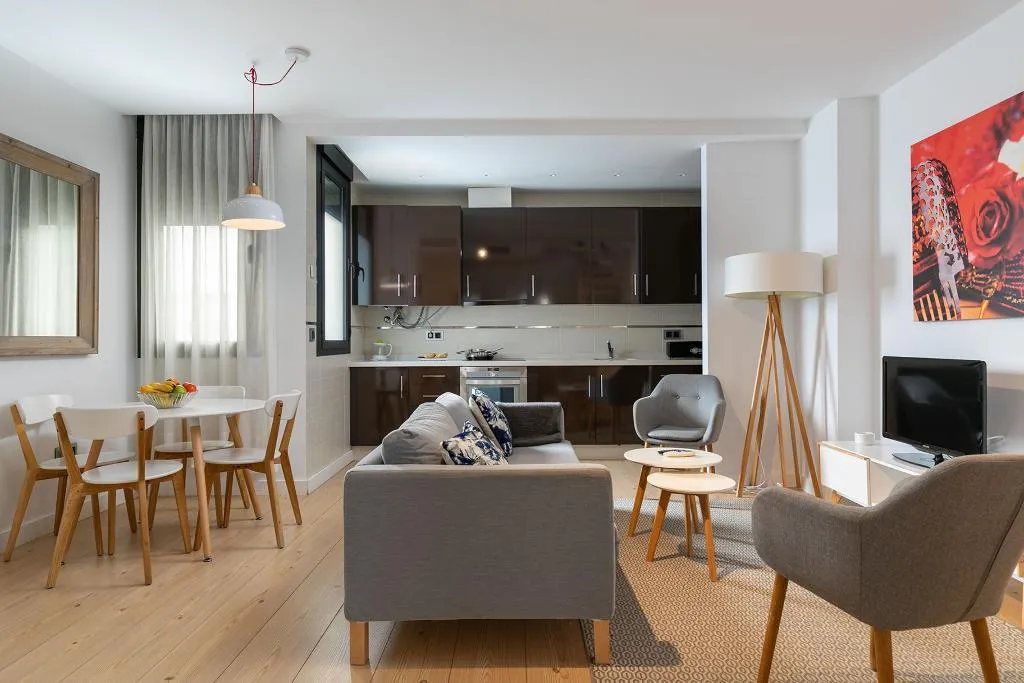 APARTMENT DUPLEX Room, Holiday Rentals Tempa Museo, Seville