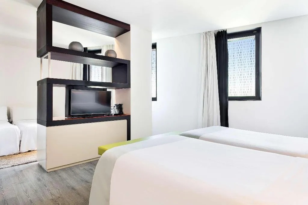 JUNIOR SUITE STANDARD Room, Hotel Barcelona Condal Mar Affiliated by Meliá, Barcelona