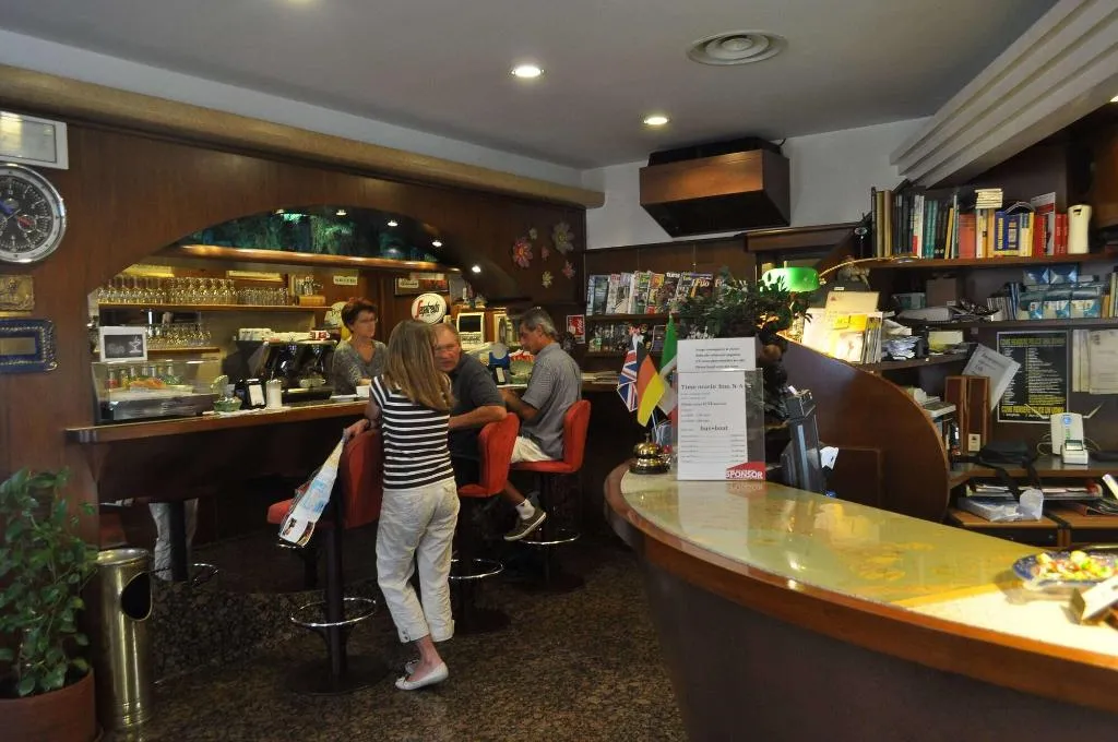 Bar, Hotel Roma, Venice