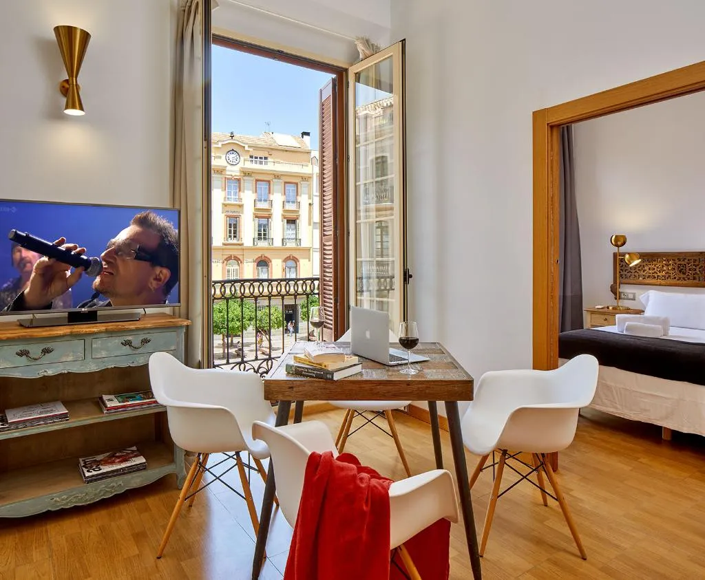 APARTMENT WITH BALCONY Room, Lodgingmalaga Plaza de la Constitucion, Costa Del Sol