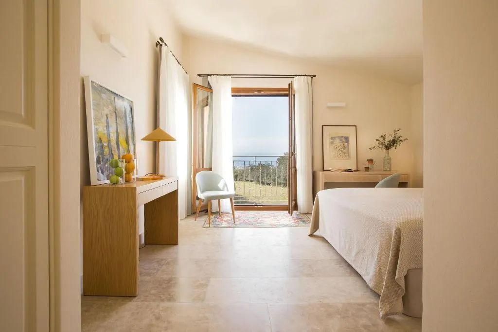 Room, Kapsaliana Village Hotel, Crete
