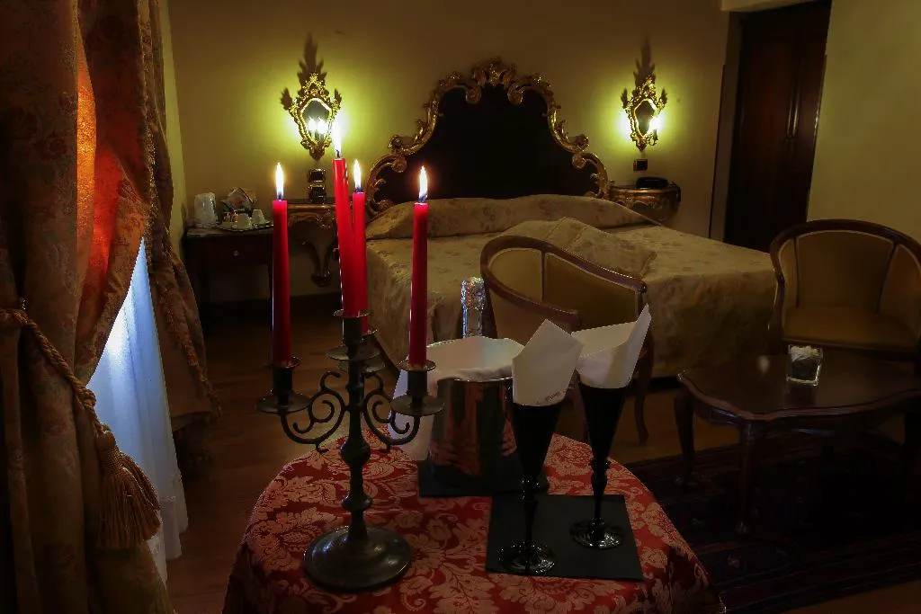 Room, Ca Alvise, Venice