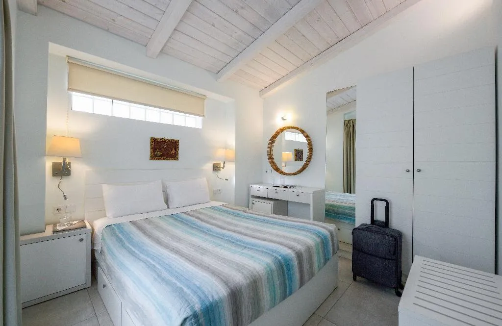 APARTMENT SEA VIEW Room, Elpiniki Luxury Apartments, Thessaloniki