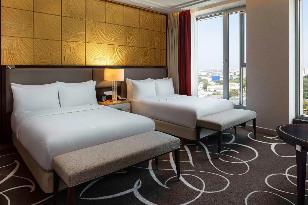 TWIN DELUXE Room, Waldorf Astoria Berlin, Berlin