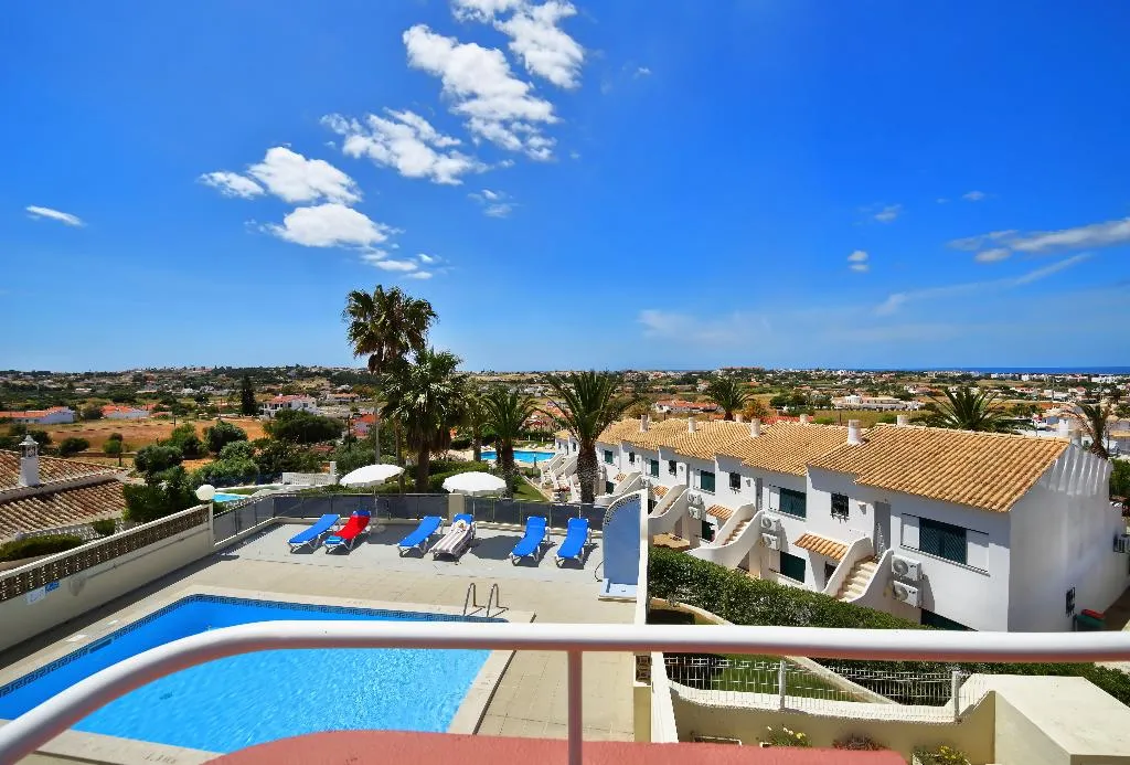 VILLA THREE BEDROOMS Room, Parque Monte Verde, Algarve