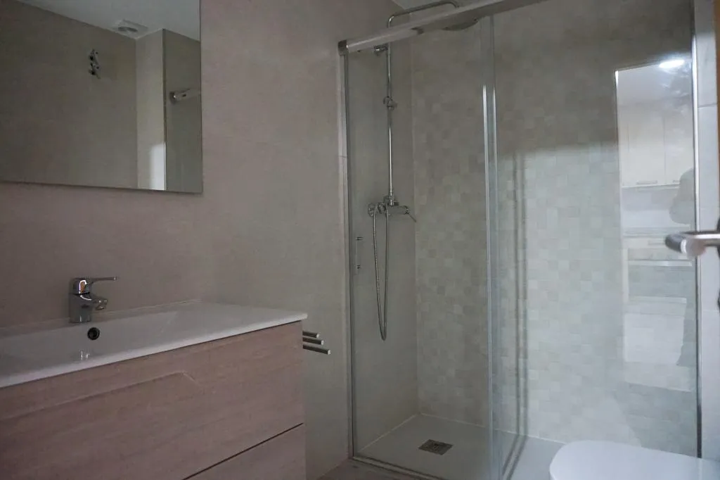 APARTMENT CAPACITY 3 ONE BEDROOM Room, Iris, Valencia