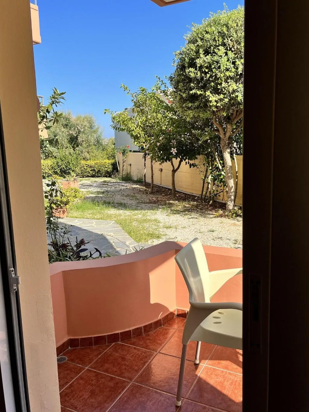 Terrace, Iolkos Hotel Apartments, Crete