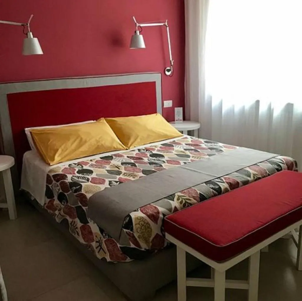 Room, Al Parco Primavera, Naples