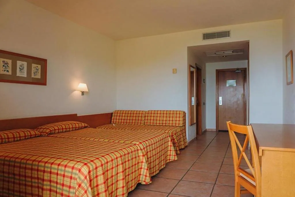 FAMILY ROOM CAPACITY 3 Room, SBH Club Paraiso Playa, Fuerteventura
