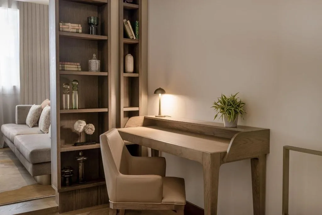 SUITE WITH TERRACE WITH VIEWS Room, Jw Marriott Hotel Madrid, Madrid