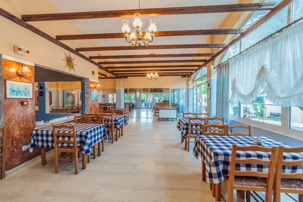 Restaurant, Sintrivanis Resort Beach, Thessaloniki