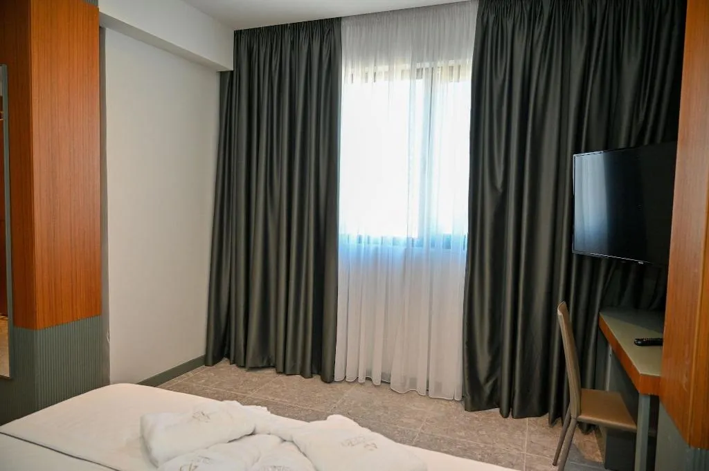 Room, Adria Palace Hotel, Durres