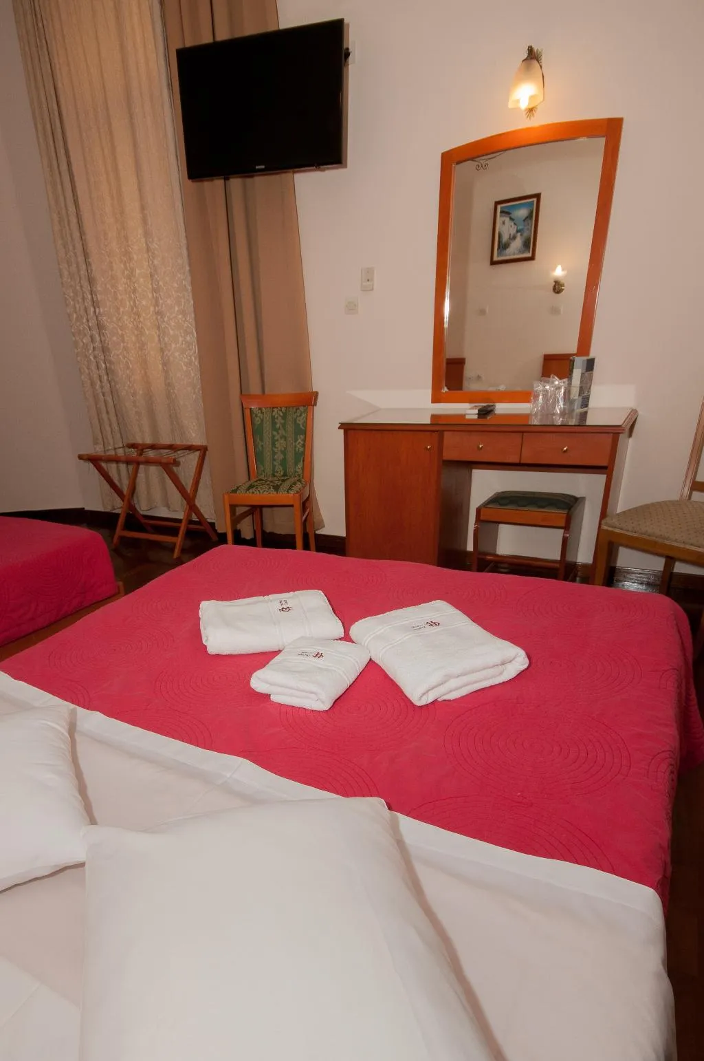 TRIPLE STANDARD Room, Cecil hotel, Athens