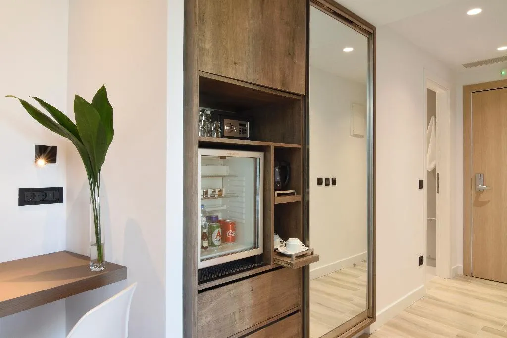 Double or Twin STANDARD Room, Poseidon Athens Hotel, Athens