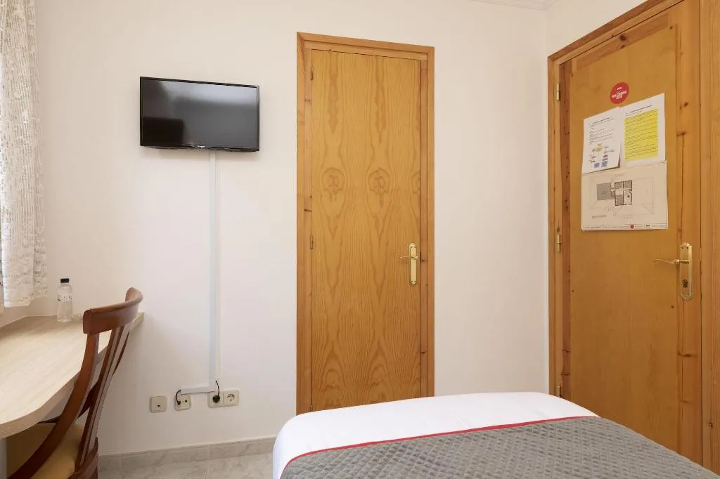 Room, Hostal Montserrat, Barcelona