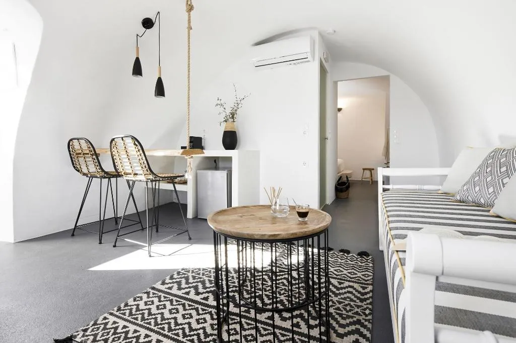 Room, Nano Suites, Santorini