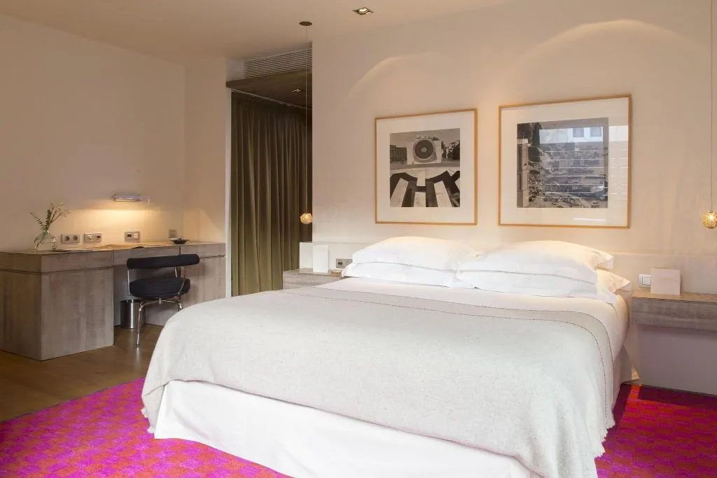 Room, Neri, Barcelona