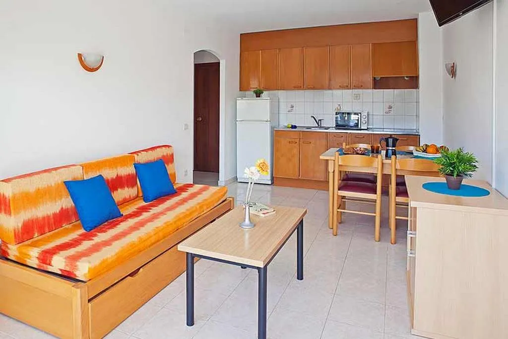 APARTMENT TWO BEDROOMS Room, Estartit Confort, Costa Brava