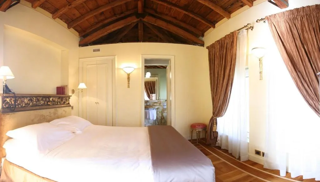 Room, Villa Duse, Rome