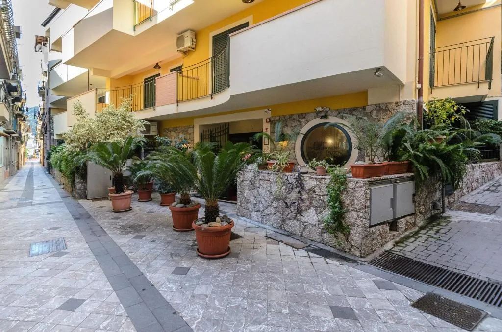 Lobby, Tartarughe, Catania