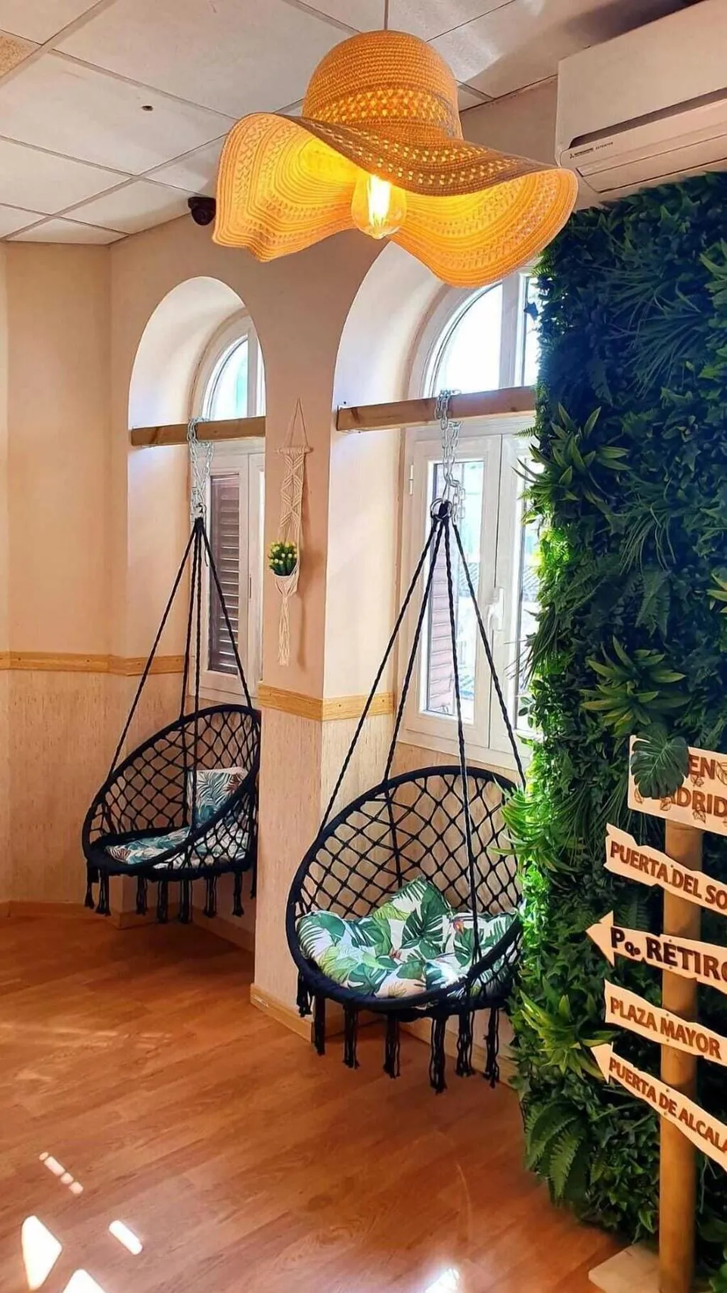 Bed in dormitory WITH SHARED BATHROOM Room, Open Hostel Madrid, Madrid