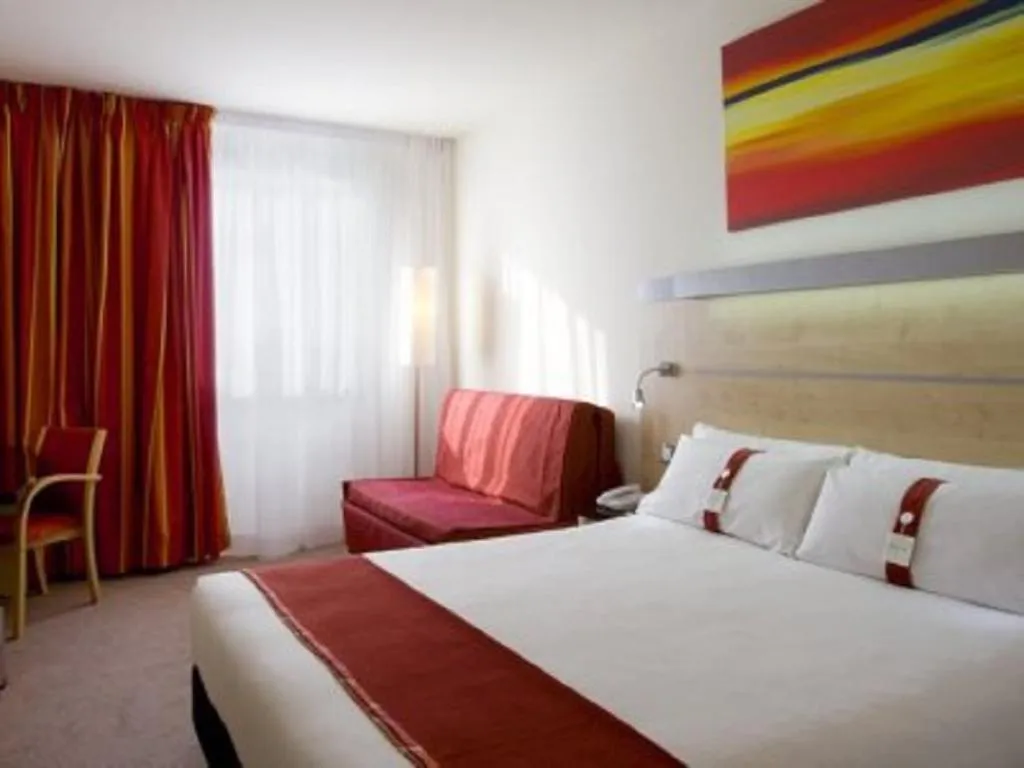 TRIPLE STANDARD Room, Holiday Inn Express Barcelona City 22@, Barcelona