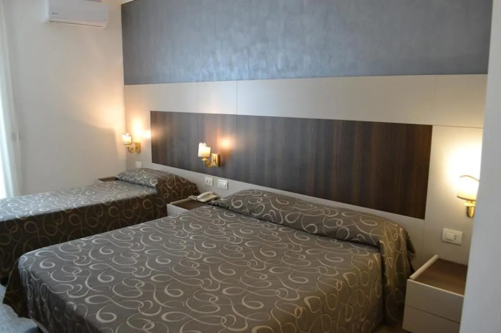 QUADRUPLE STANDARD Room, Galileo, Rome