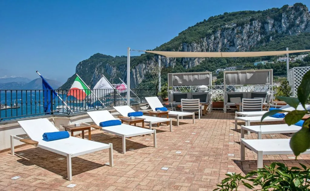 Terrace, Relais Maresca Luxury Small Hotel, Naples