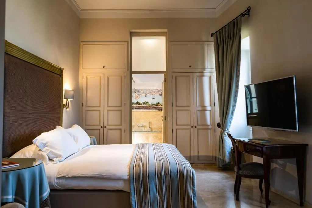 SUITE WITH VIEWS Room, The Xara Palace Relais and Chateaux, Malta