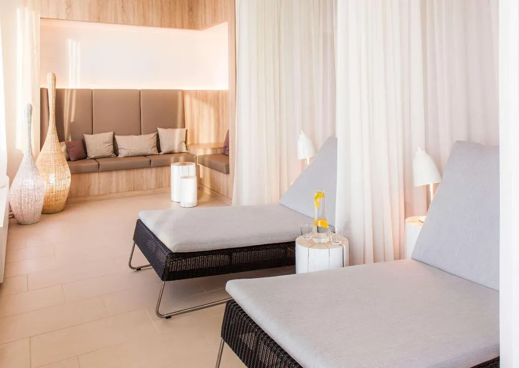 Sports and Entertainment, Radisson Collection Hotel, Tallinn, Tallinn