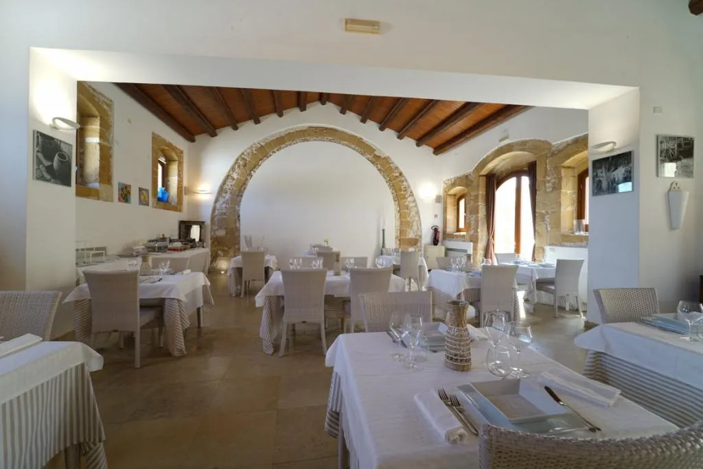 Restaurant, Life Hotels Kalaonda Resort, Catania