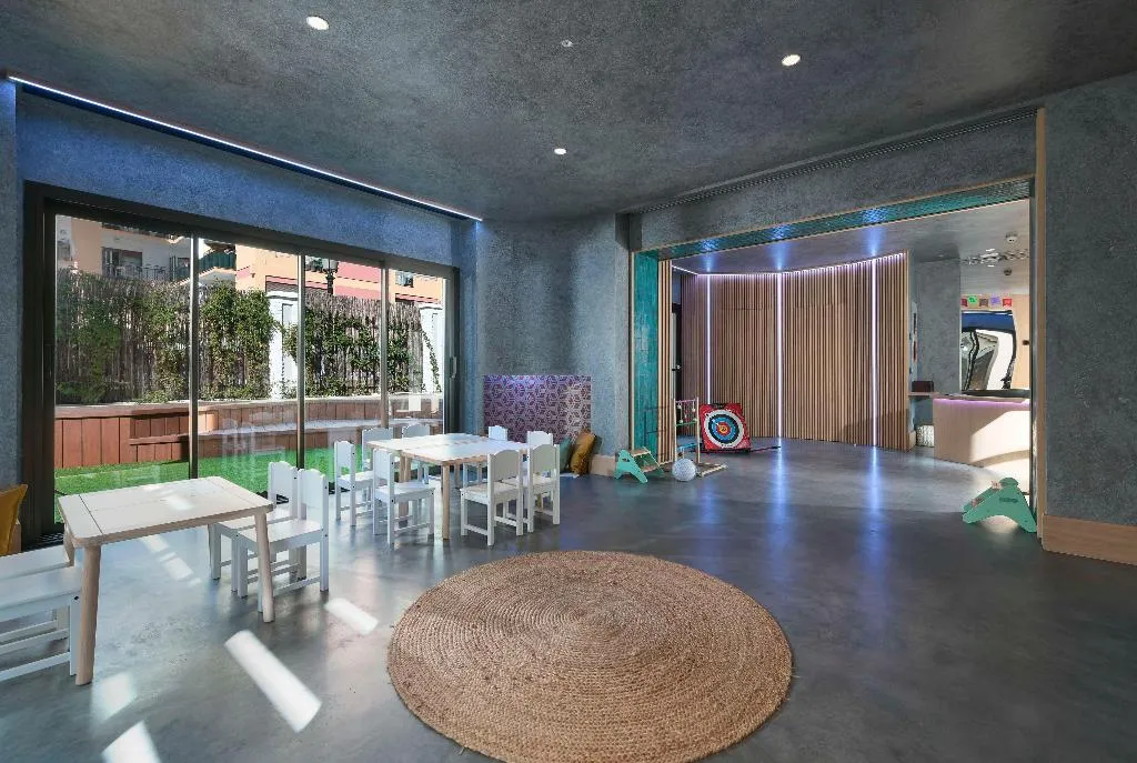 Sports and Entertainment, Fuerte Marbella, Costa Del Sol
