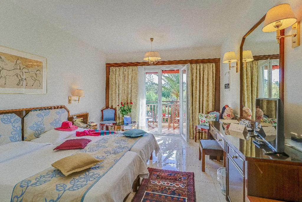 DOUBLE GARDEN VIEW Room, Creta Royal, Crete